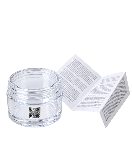 Tarro transparente de QLD Cream de 3 ml con código QR, junto a su Prospecto de Posología Gestual desplegado